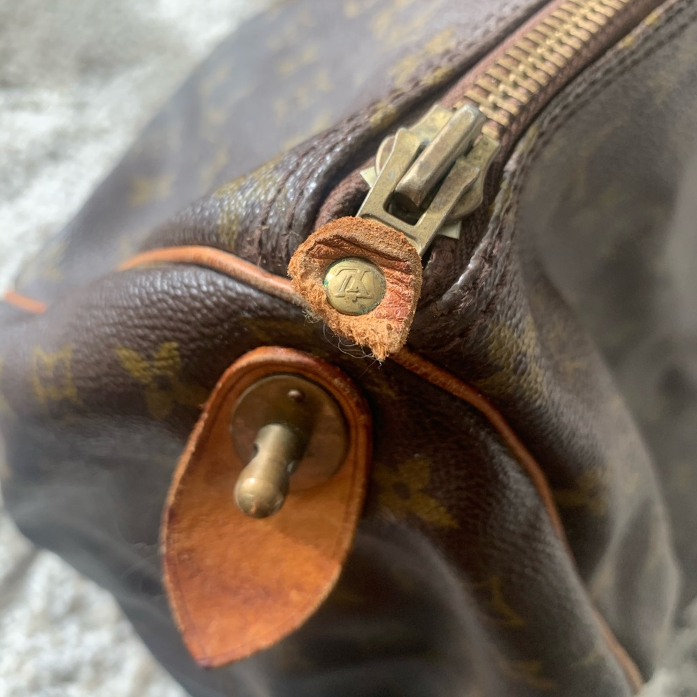 Genuine vintage Louis Vuitton Monogram duffle Bag with Tan Leather Trim - Picture 3 of 6